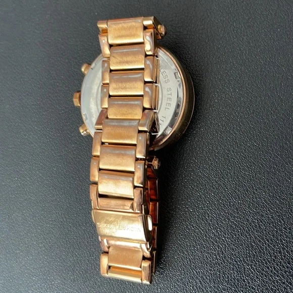 Michael Kors Watch - Picture 4 of 5